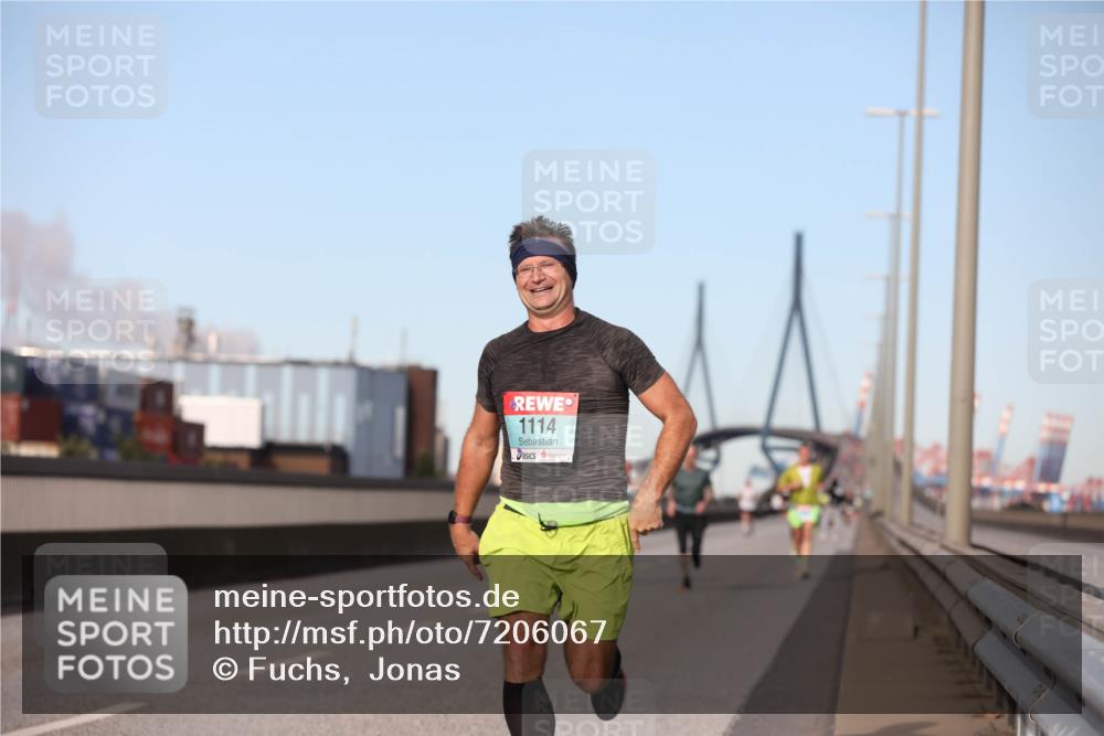03.10.2024 - Köhlbrandbrückenlauf Fuchs,  Jonas http://msf.ph/oto/7206067 03.10.2024 09:42:44 Position 3 1114 meine-sportfotos.de
