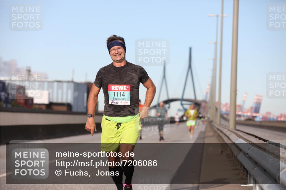 03.10.2024 - Köhlbrandbrückenlauf Fuchs,  Jonas http://msf.ph/oto/7206086 03.10.2024 09:42:44 Position 3 1114 meine-sportfotos.de