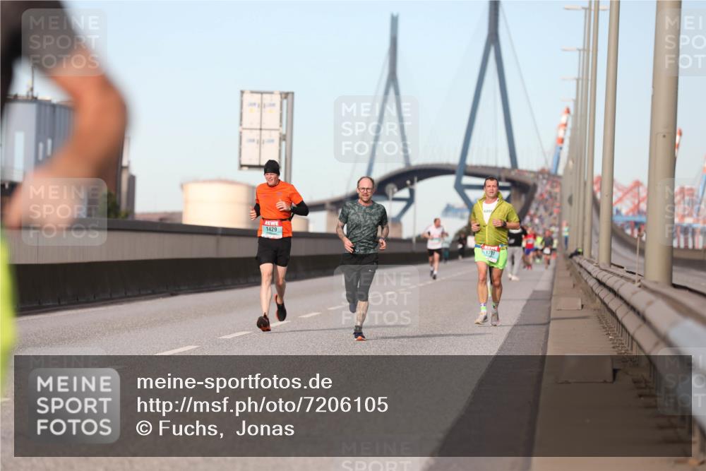 03.10.2024 - Köhlbrandbrückenlauf Fuchs,  Jonas http://msf.ph/oto/7206105 03.10.2024 09:42:45 Position 3 1429, 1391 meine-sportfotos.de