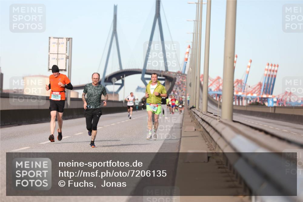 03.10.2024 - Köhlbrandbrückenlauf Fuchs,  Jonas http://msf.ph/oto/7206135 03.10.2024 09:42:46 Position 3 1429, 1391 meine-sportfotos.de