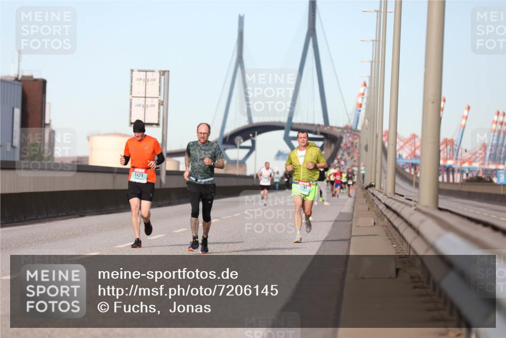 03.10.2024 - Köhlbrandbrückenlauf Fuchs,  Jonas http://msf.ph/oto/7206145 03.10.2024 09:42:46 Position 3 1391, 1429 meine-sportfotos.de
