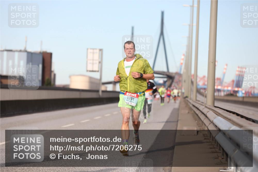 03.10.2024 - Köhlbrandbrückenlauf Fuchs,  Jonas http://msf.ph/oto/7206275 03.10.2024 09:42:52 Position 3 1391 meine-sportfotos.de