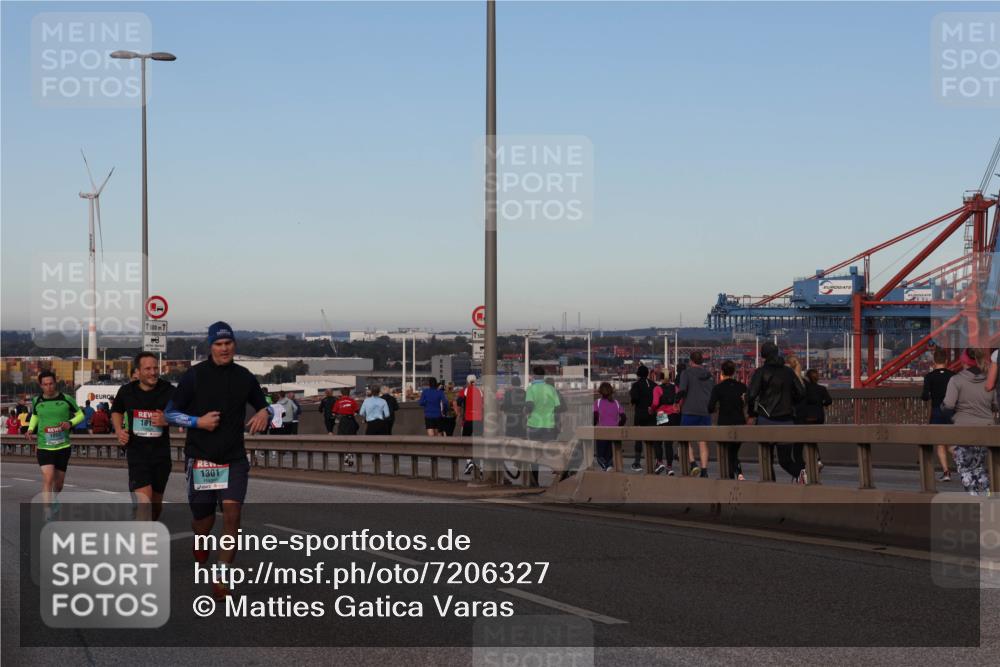 03.10.2024 - Köhlbrandbrückenlauf Matties Gatica Varas http://msf.ph/oto/7206327 03.10.2024 09:33:21 Position 2 1500, 101, 1301 meine-sportfotos.de