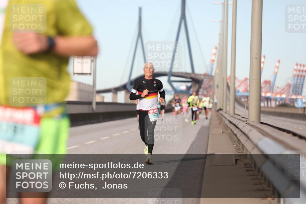 03.10.2024 - Köhlbrandbrückenlauf Fuchs,  Jonas http://msf.ph/oto/7206333 03.10.2024 09:42:55 Position 3 1029 meine-sportfotos.de