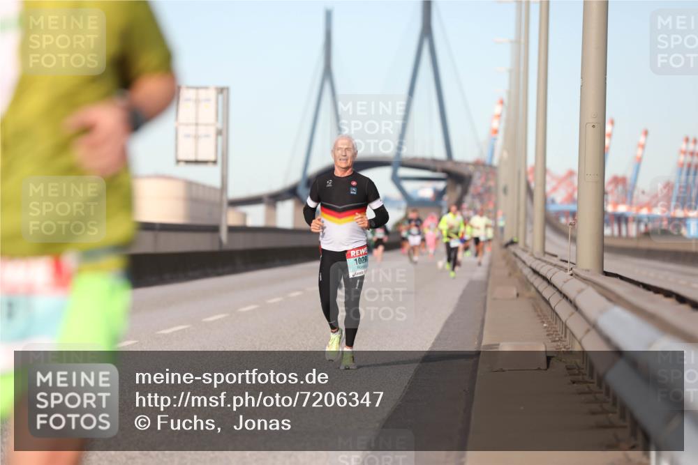 03.10.2024 - Köhlbrandbrückenlauf Fuchs,  Jonas http://msf.ph/oto/7206347 03.10.2024 09:42:55 Position 3  meine-sportfotos.de