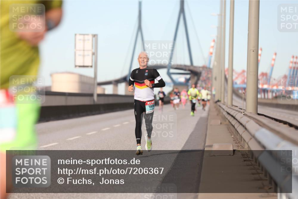03.10.2024 - Köhlbrandbrückenlauf Fuchs,  Jonas http://msf.ph/oto/7206367 03.10.2024 09:42:56 Position 3 1029 meine-sportfotos.de
