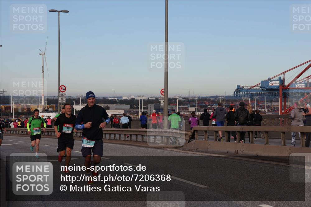 03.10.2024 - Köhlbrandbrückenlauf Matties Gatica Varas http://msf.ph/oto/7206368 03.10.2024 09:33:21 Position 2 1500, 1, 1017, 1301 meine-sportfotos.de