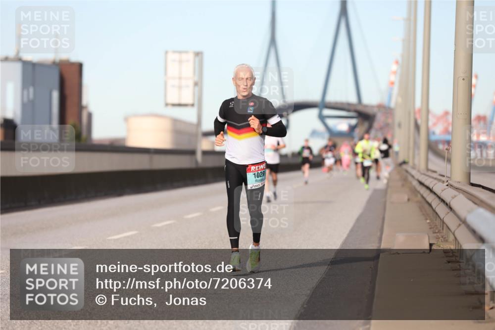 03.10.2024 - Köhlbrandbrückenlauf Fuchs,  Jonas http://msf.ph/oto/7206374 03.10.2024 09:42:57 Position 3 1029 meine-sportfotos.de