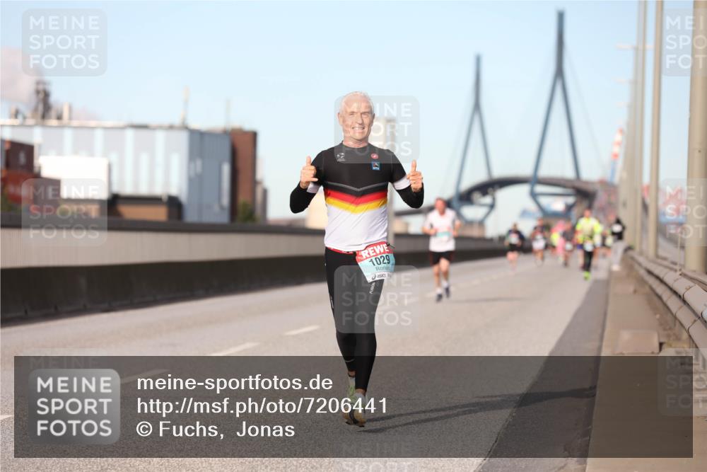 03.10.2024 - Köhlbrandbrückenlauf Fuchs,  Jonas http://msf.ph/oto/7206441 03.10.2024 09:42:58 Position 3 1029 meine-sportfotos.de