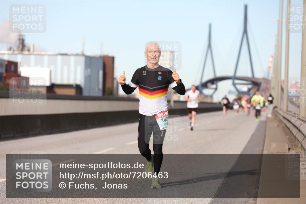 03.10.2024 - Köhlbrandbrückenlauf Fuchs,  Jonas http://msf.ph/oto/7206463 03.10.2024 09:42:59 Position 3 102 meine-sportfotos.de