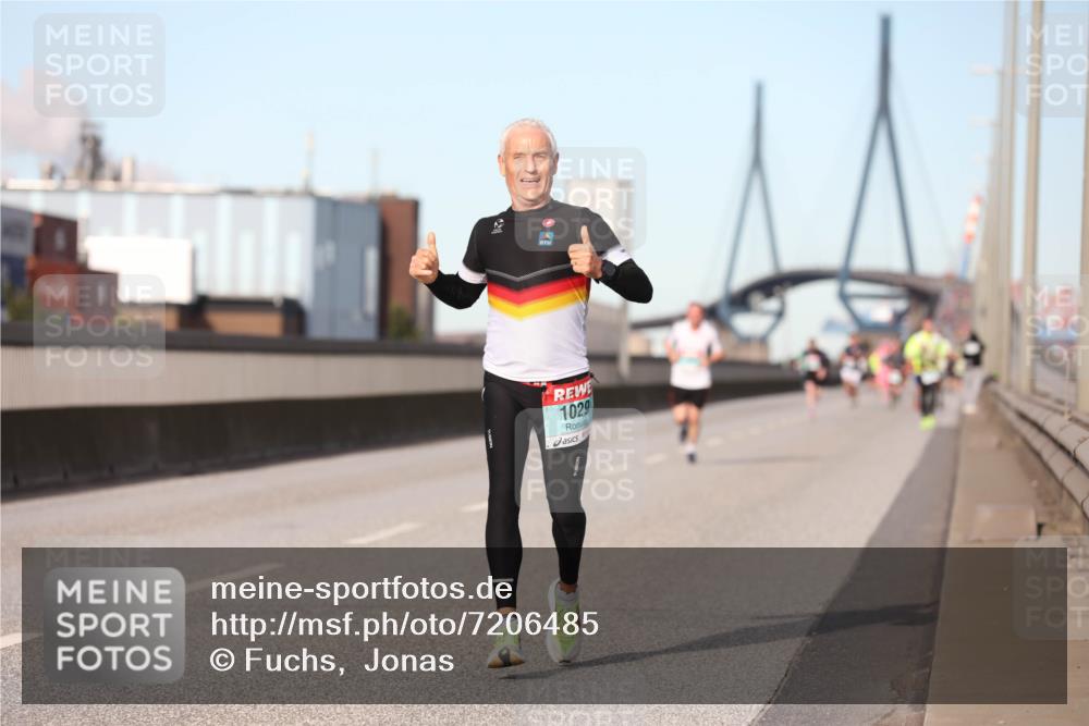 03.10.2024 - Köhlbrandbrückenlauf Fuchs,  Jonas http://msf.ph/oto/7206485 03.10.2024 09:42:59 Position 3 1029 meine-sportfotos.de