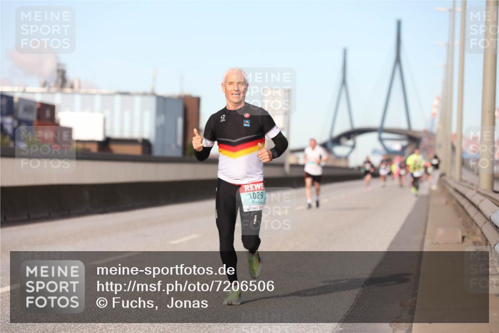 03.10.2024 - Köhlbrandbrückenlauf Fuchs,  Jonas http://msf.ph/oto/7206506 03.10.2024 09:42:59 Position 3 1029 meine-sportfotos.de