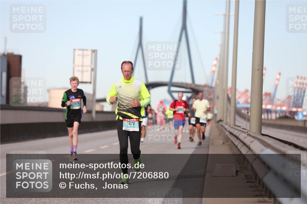 03.10.2024 - Köhlbrandbrückenlauf Fuchs,  Jonas http://msf.ph/oto/7206880 03.10.2024 09:43:14 Position 3 2076, 1472 meine-sportfotos.de