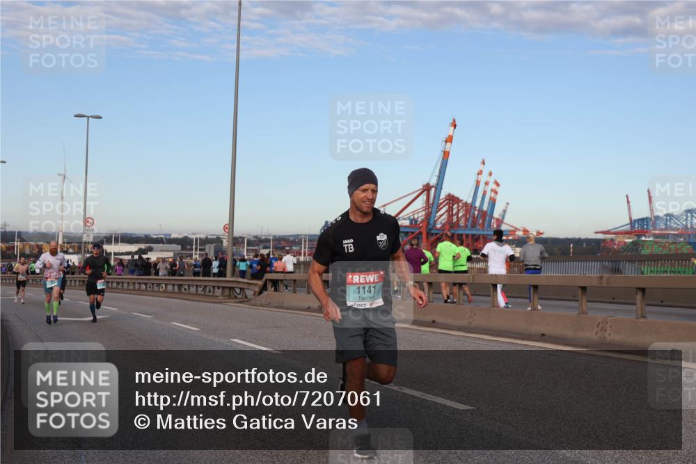 03.10.2024 - Köhlbrandbrückenlauf Matties Gatica Varas http://msf.ph/oto/7207061 03.10.2024 09:33:31 Position 2 1141 meine-sportfotos.de