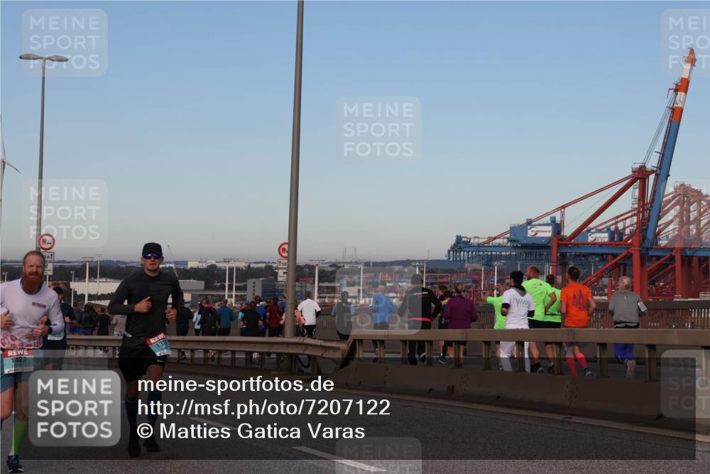 03.10.2024 - Köhlbrandbrückenlauf Matties Gatica Varas http://msf.ph/oto/7207122 03.10.2024 09:33:33 Position 2 1423, 131 meine-sportfotos.de