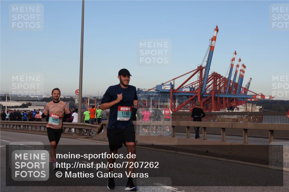 03.10.2024 - Köhlbrandbrückenlauf Matties Gatica Varas http://msf.ph/oto/7207262 03.10.2024 09:33:38 Position 2 1098, 1743, 600 meine-sportfotos.de