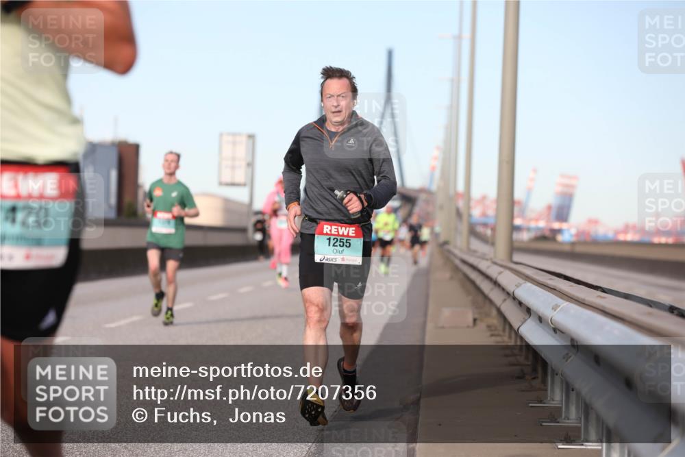 03.10.2024 - Köhlbrandbrückenlauf Fuchs,  Jonas http://msf.ph/oto/7207356 03.10.2024 09:43:28 Position 3 420, 1255 meine-sportfotos.de
