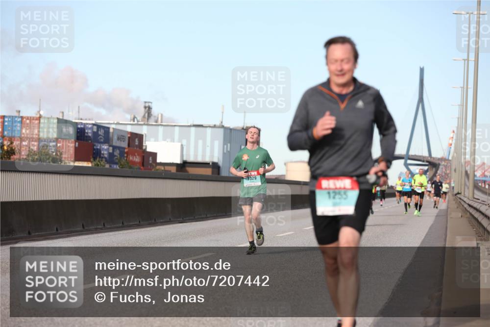 03.10.2024 - Köhlbrandbrückenlauf Fuchs,  Jonas http://msf.ph/oto/7207442 03.10.2024 09:43:29 Position 3 1329, 1255 meine-sportfotos.de
