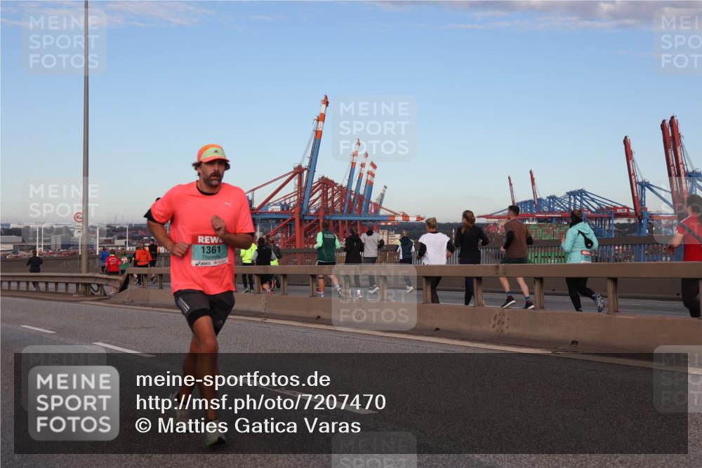 03.10.2024 - Köhlbrandbrückenlauf Matties Gatica Varas http://msf.ph/oto/7207470 03.10.2024 09:33:53 Position 2 1361 meine-sportfotos.de