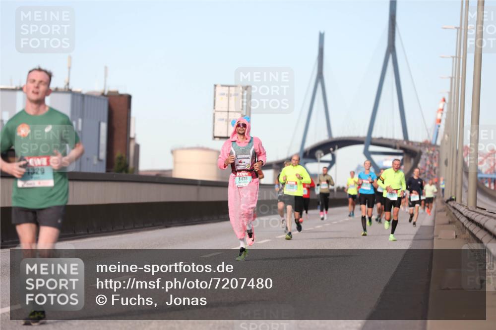 03.10.2024 - Köhlbrandbrückenlauf Fuchs,  Jonas http://msf.ph/oto/7207480 03.10.2024 09:43:30 Position 3 1329, 1478 meine-sportfotos.de