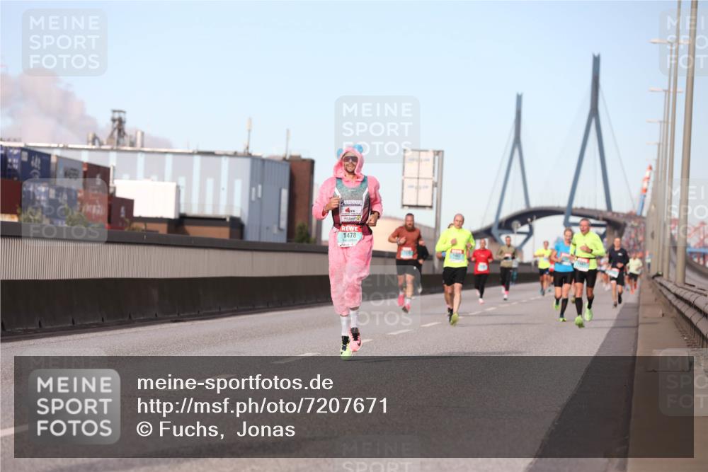 03.10.2024 - Köhlbrandbrückenlauf Fuchs,  Jonas http://msf.ph/oto/7207671 03.10.2024 09:43:32 Position 3 1478 meine-sportfotos.de