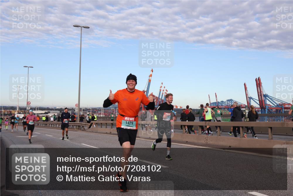 03.10.2024 - Köhlbrandbrückenlauf Matties Gatica Varas http://msf.ph/oto/7208102 03.10.2024 09:34:07 Position 2 1429, 399 meine-sportfotos.de