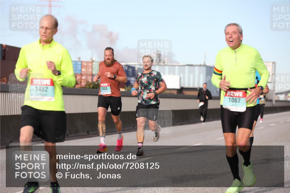 03.10.2024 - Köhlbrandbrückenlauf Fuchs,  Jonas http://msf.ph/oto/7208125 03.10.2024 09:43:42 Position 3 1482, 1533, 1067 meine-sportfotos.de