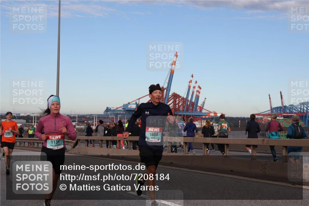 03.10.2024 - Köhlbrandbrückenlauf Matties Gatica Varas http://msf.ph/oto/7208184 03.10.2024 09:34:10 Position 2 1163, 1131, 1680 meine-sportfotos.de