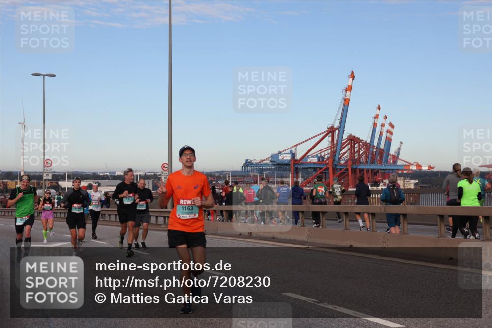 03.10.2024 - Köhlbrandbrückenlauf Matties Gatica Varas http://msf.ph/oto/7208230 03.10.2024 09:34:12 Position 2 1198, 1053, 1172, 1091, 1163 meine-sportfotos.de