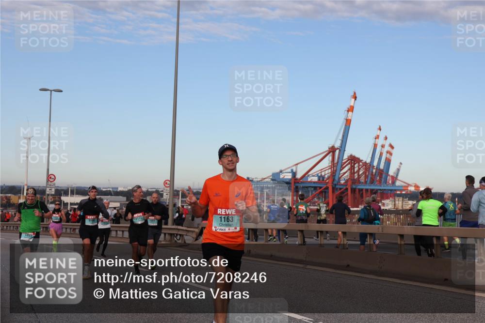 03.10.2024 - Köhlbrandbrückenlauf Matties Gatica Varas http://msf.ph/oto/7208246 03.10.2024 09:34:13 Position 2 105, 500, 1172, 1091, 1163, 4 meine-sportfotos.de