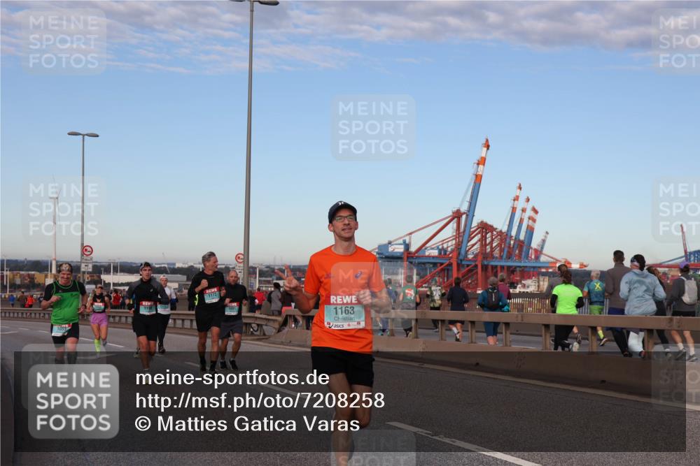 03.10.2024 - Köhlbrandbrückenlauf Matties Gatica Varas http://msf.ph/oto/7208258 03.10.2024 09:34:13 Position 2 11618, 1053, 1172, 1091, 1163 meine-sportfotos.de
