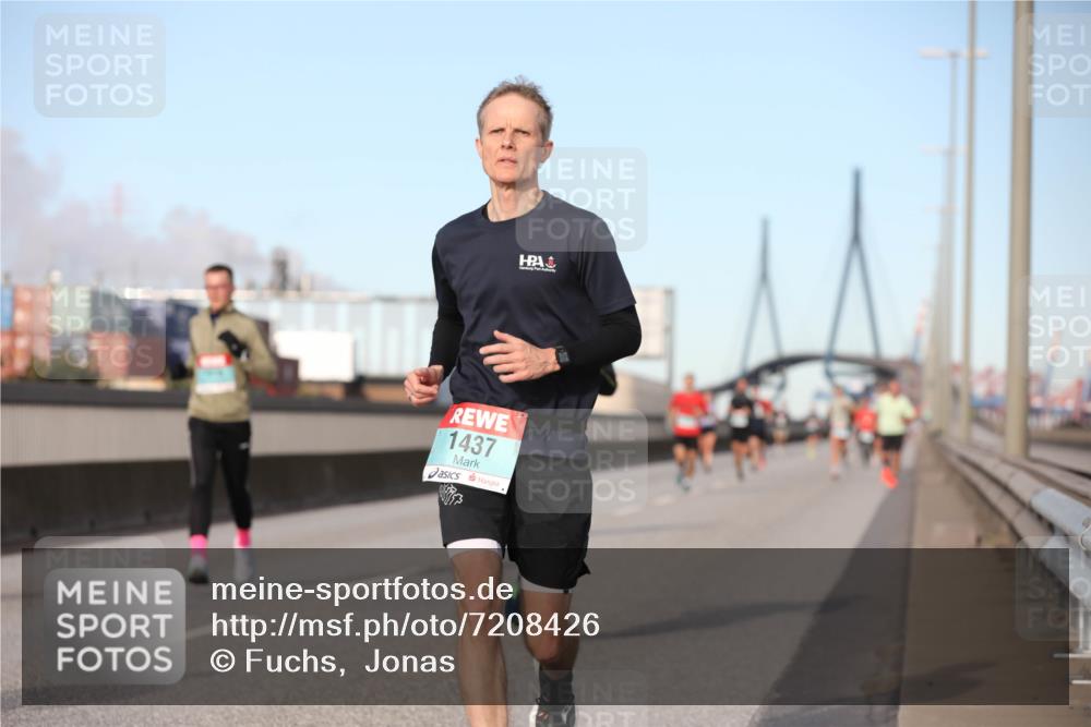 03.10.2024 - Köhlbrandbrückenlauf Fuchs,  Jonas http://msf.ph/oto/7208426 03.10.2024 09:43:50 Position 3 1437 meine-sportfotos.de