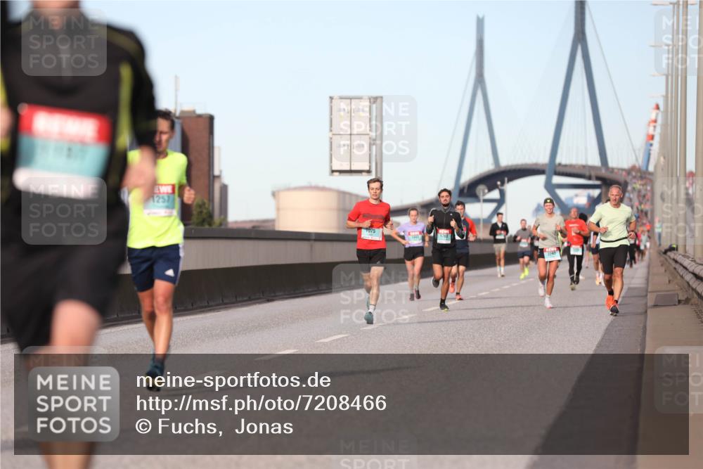 03.10.2024 - Köhlbrandbrückenlauf Fuchs,  Jonas http://msf.ph/oto/7208466 03.10.2024 09:43:51 Position 3 1257, 1075, 1443, 1763, 2293 meine-sportfotos.de