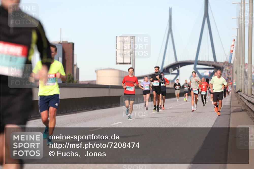 03.10.2024 - Köhlbrandbrückenlauf Fuchs,  Jonas http://msf.ph/oto/7208474 03.10.2024 09:43:51 Position 3 1257, 1075, 1443, 1763 meine-sportfotos.de