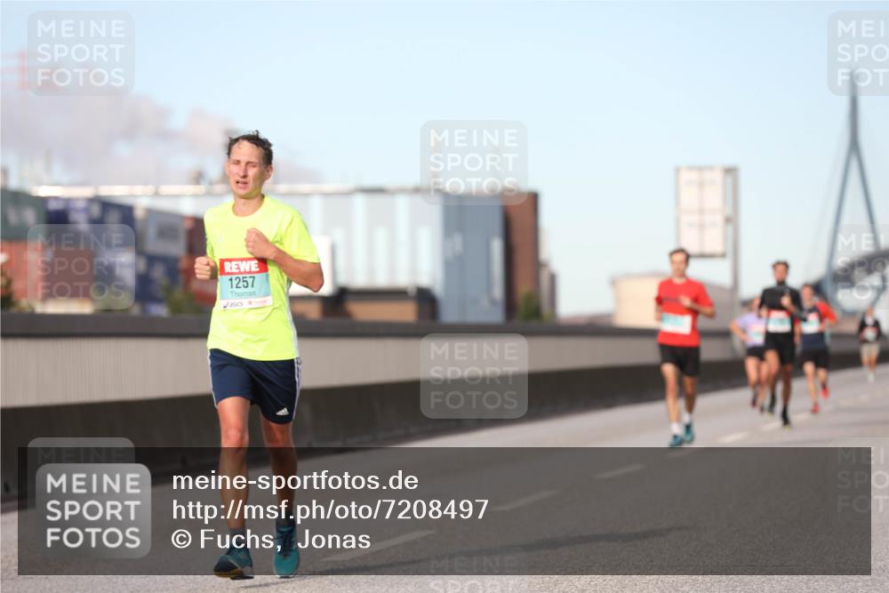 03.10.2024 - Köhlbrandbrückenlauf Fuchs,  Jonas http://msf.ph/oto/7208497 03.10.2024 09:43:52 Position 3 1257 meine-sportfotos.de