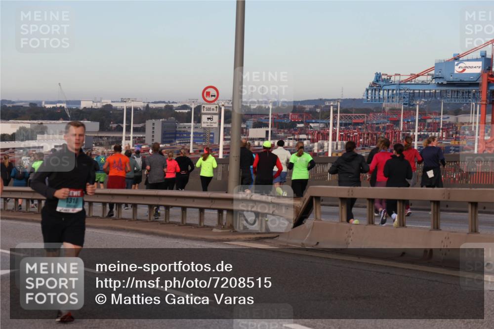 03.10.2024 - Köhlbrandbrückenlauf Matties Gatica Varas http://msf.ph/oto/7208515 03.10.2024 09:34:29 Position 2  meine-sportfotos.de