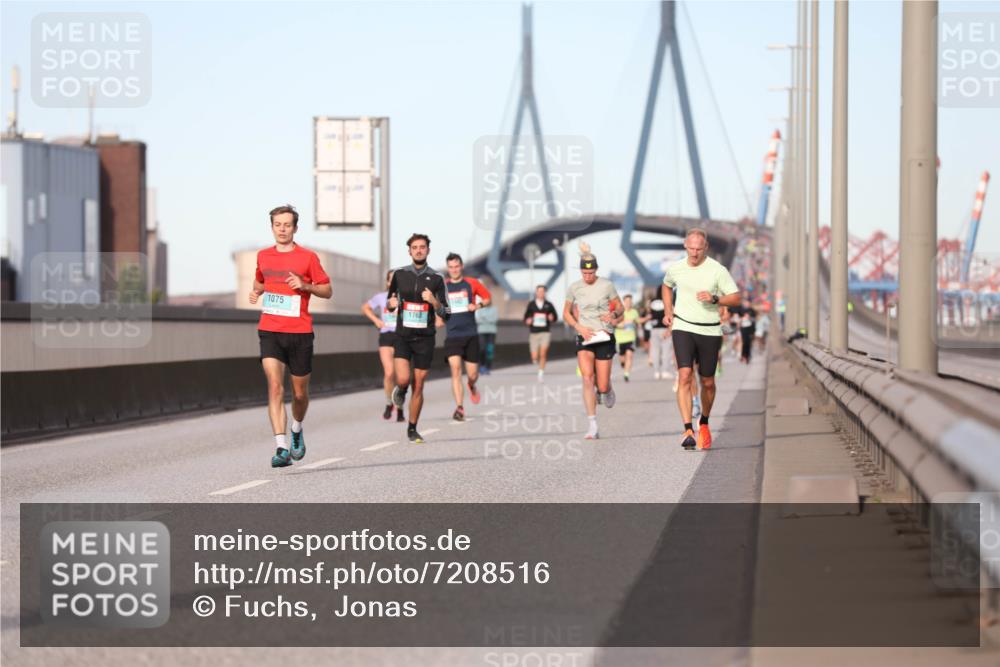 03.10.2024 - Köhlbrandbrückenlauf Fuchs,  Jonas http://msf.ph/oto/7208516 03.10.2024 09:43:53 Position 3 1075 meine-sportfotos.de