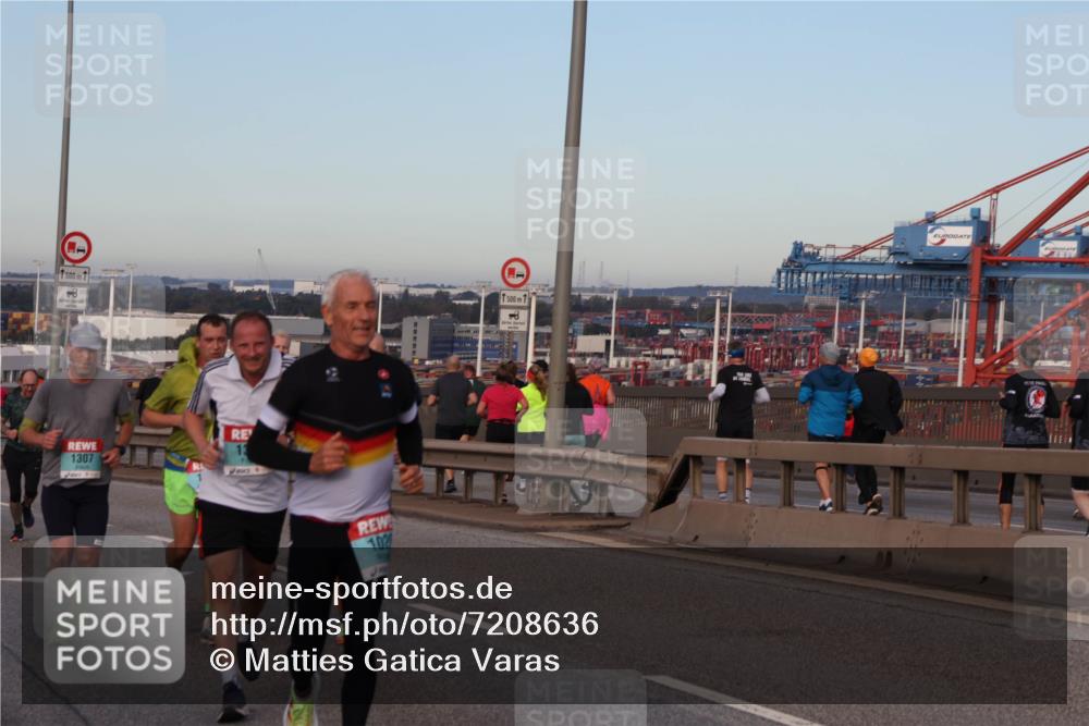 03.10.2024 - Köhlbrandbrückenlauf Matties Gatica Varas http://msf.ph/oto/7208636 03.10.2024 09:34:37 Position 2 1500, 1307, 13, 102, 1500, 18 meine-sportfotos.de