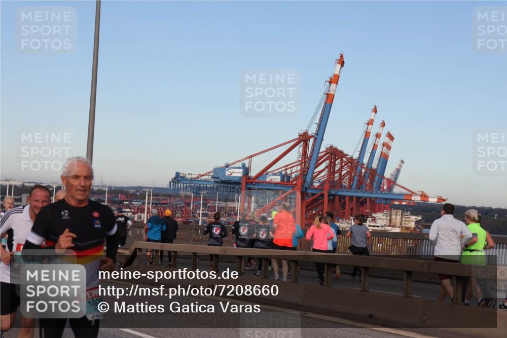 03.10.2024 - Köhlbrandbrückenlauf Matties Gatica Varas http://msf.ph/oto/7208660 03.10.2024 09:34:39 Position 2 1020, 928990 meine-sportfotos.de