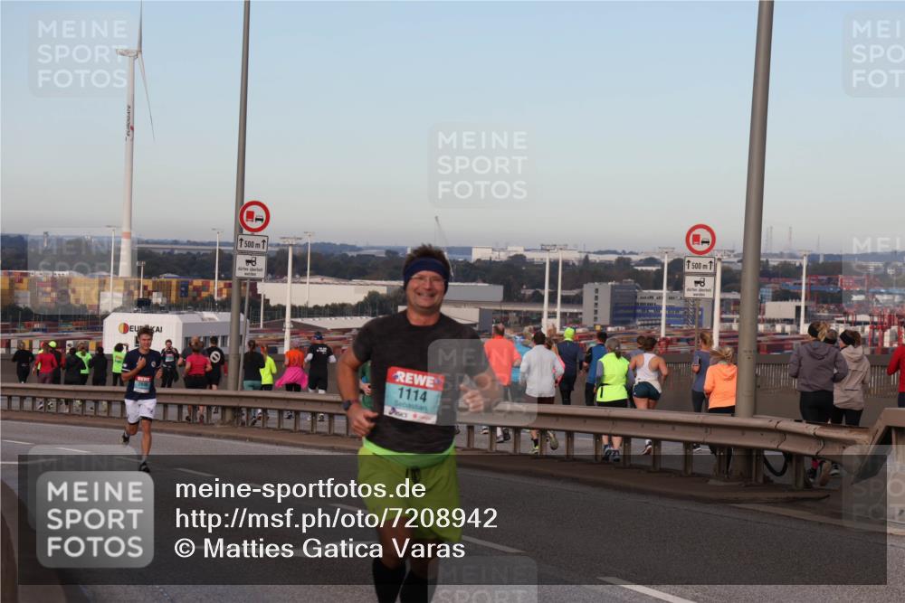 03.10.2024 - Köhlbrandbrückenlauf Matties Gatica Varas http://msf.ph/oto/7208942 03.10.2024 09:34:50 Position 2 2696, 1500, 1114, 1500, 18 meine-sportfotos.de