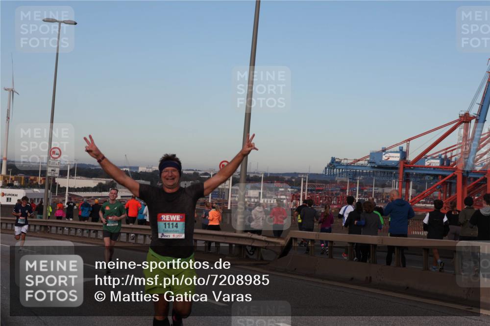 03.10.2024 - Köhlbrandbrückenlauf Matties Gatica Varas http://msf.ph/oto/7208985 03.10.2024 09:34:51 Position 2 1500, 1, 18, 1114 meine-sportfotos.de