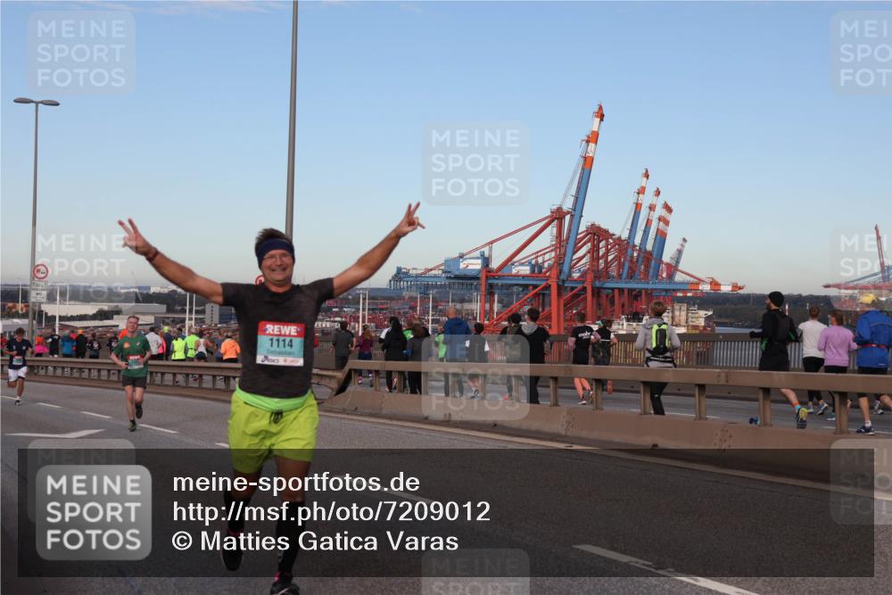 03.10.2024 - Köhlbrandbrückenlauf Matties Gatica Varas http://msf.ph/oto/7209012 03.10.2024 09:34:52 Position 2 1114 meine-sportfotos.de