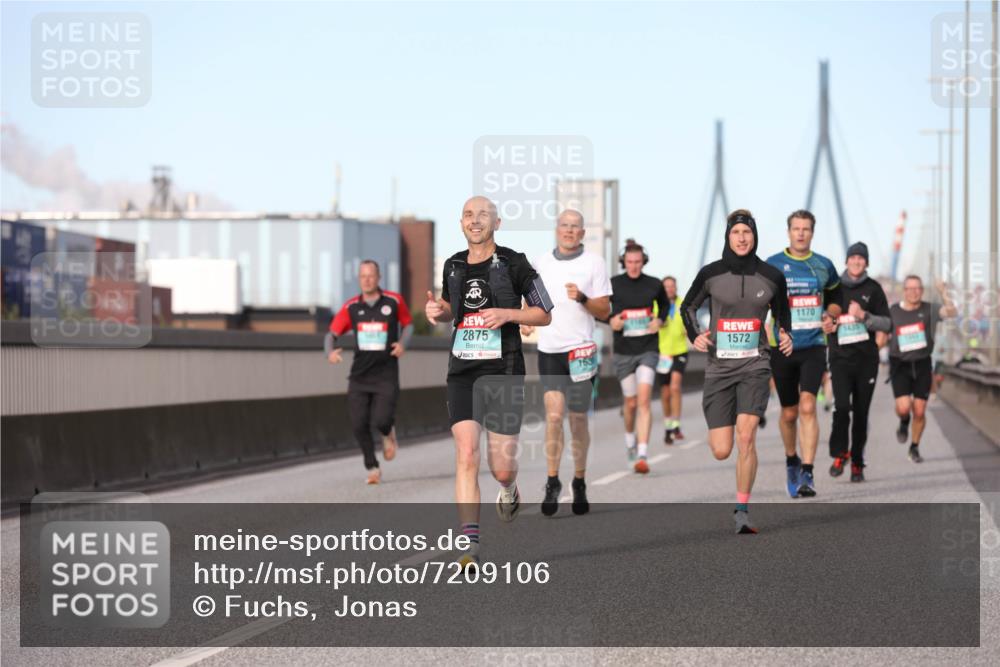03.10.2024 - Köhlbrandbrückenlauf Fuchs,  Jonas http://msf.ph/oto/7209106 03.10.2024 09:44:21 Position 3 2875, 1170, 1439, 1572, 163 meine-sportfotos.de