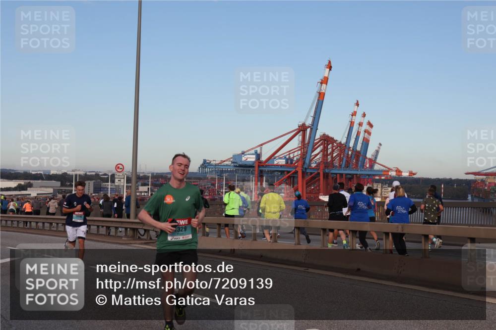 03.10.2024 - Köhlbrandbrückenlauf Matties Gatica Varas http://msf.ph/oto/7209139 03.10.2024 09:34:57 Position 2 2696, 500, 1, 329 meine-sportfotos.de