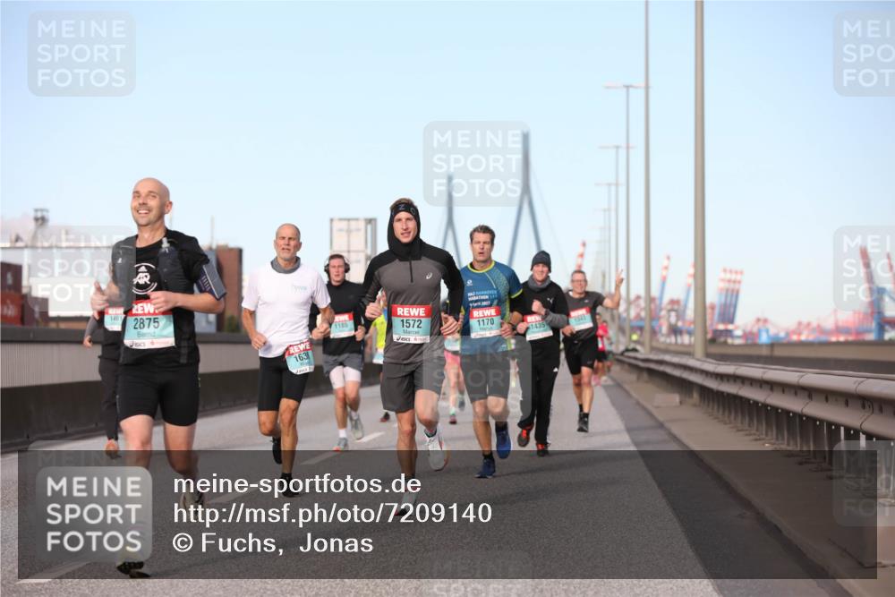 03.10.2024 - Köhlbrandbrückenlauf Fuchs,  Jonas http://msf.ph/oto/7209140 03.10.2024 09:44:23 Position 3 1461, 2875, 163, 1185, 1572, 1, 2017, 1170, 1435 meine-sportfotos.de