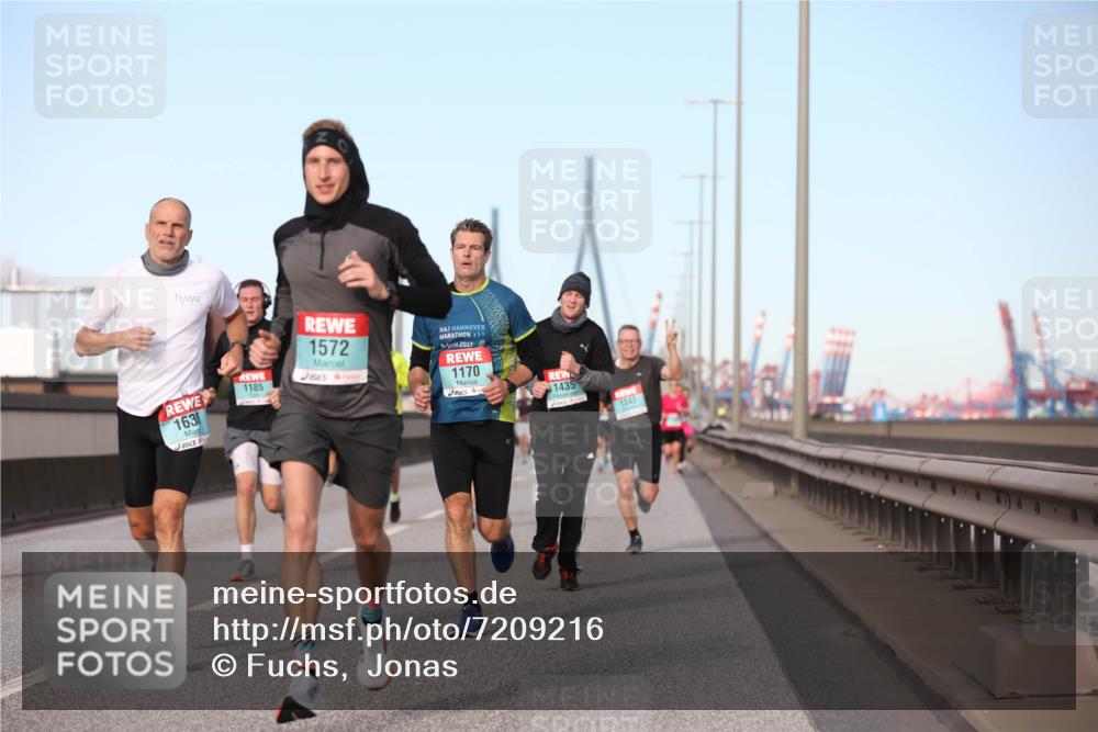 03.10.2024 - Köhlbrandbrückenlauf Fuchs,  Jonas http://msf.ph/oto/7209216 03.10.2024 09:44:24 Position 3 163, 1185, 1572, 2017, 1170, 1435, 1343 meine-sportfotos.de