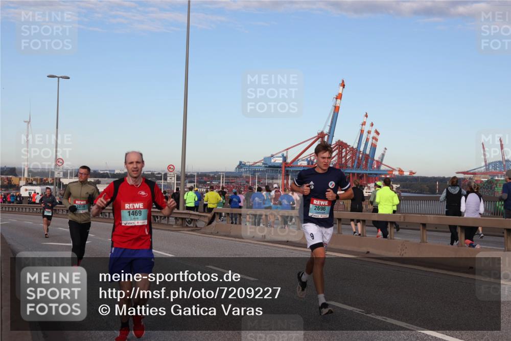 03.10.2024 - Köhlbrandbrückenlauf Matties Gatica Varas http://msf.ph/oto/7209227 03.10.2024 09:35:00 Position 2 1016, 1469, 2696 meine-sportfotos.de