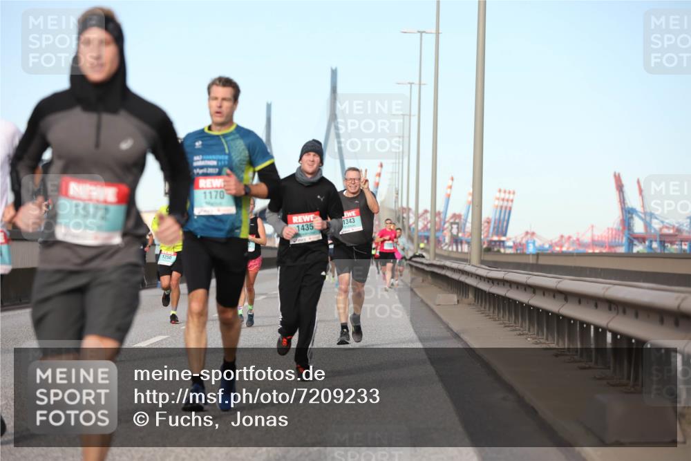 03.10.2024 - Köhlbrandbrückenlauf Fuchs,  Jonas http://msf.ph/oto/7209233 03.10.2024 09:44:25 Position 3 1170, 1572, 1250, 1435, 1343 meine-sportfotos.de