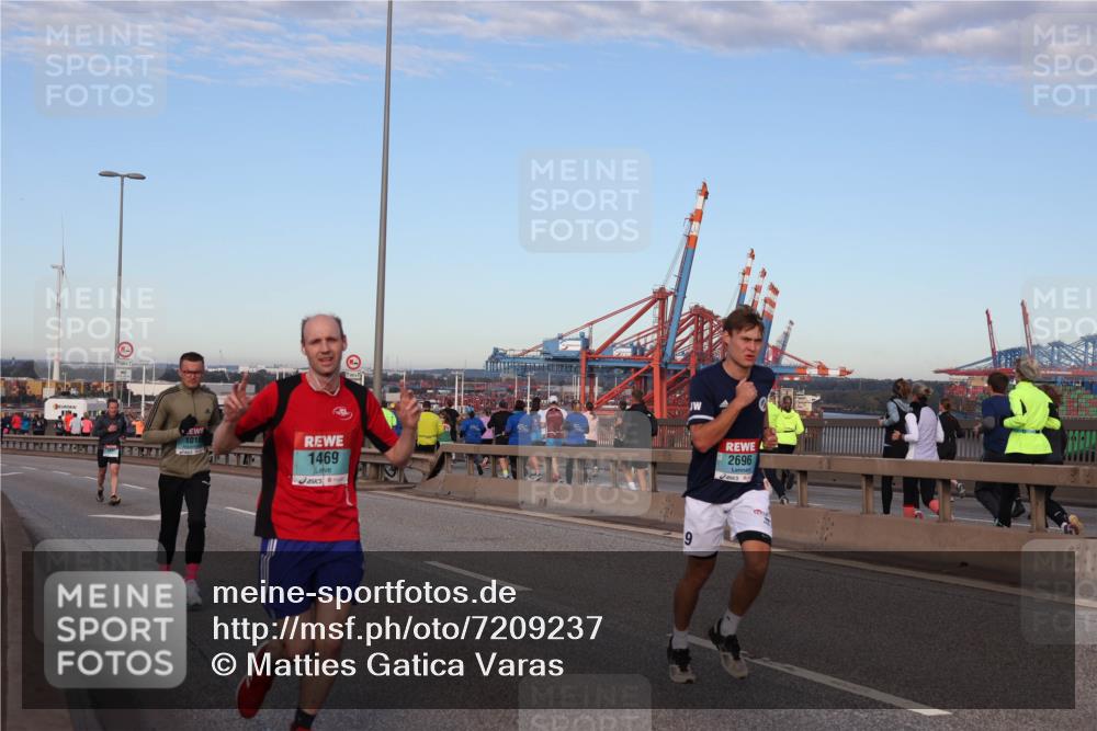 03.10.2024 - Köhlbrandbrückenlauf Matties Gatica Varas http://msf.ph/oto/7209237 03.10.2024 09:35:01 Position 2 1016, 1469, 2696 meine-sportfotos.de