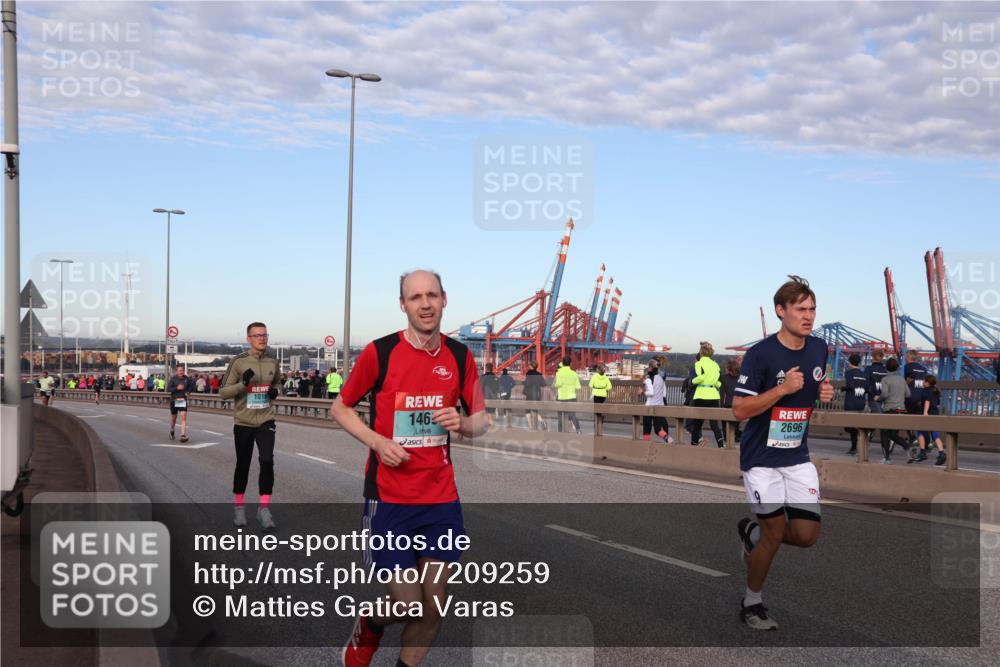 03.10.2024 - Köhlbrandbrückenlauf Matties Gatica Varas http://msf.ph/oto/7209259 03.10.2024 09:35:01 Position 2 1016, 146, 2696 meine-sportfotos.de